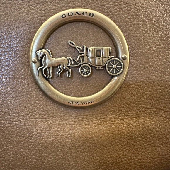 Coach Leather Elle Hobo in Light Saddle and Brass Carriage Logo EUC - Picture 5 of 13